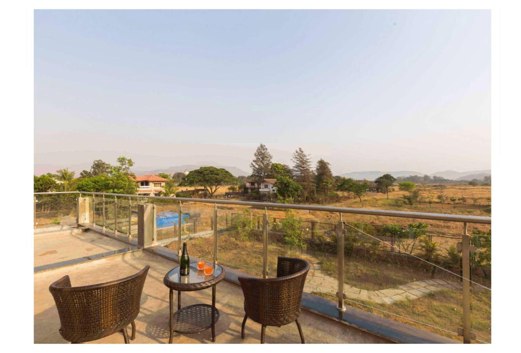 Salt Life Villa Lonavala Εξωτερικό φωτογραφία